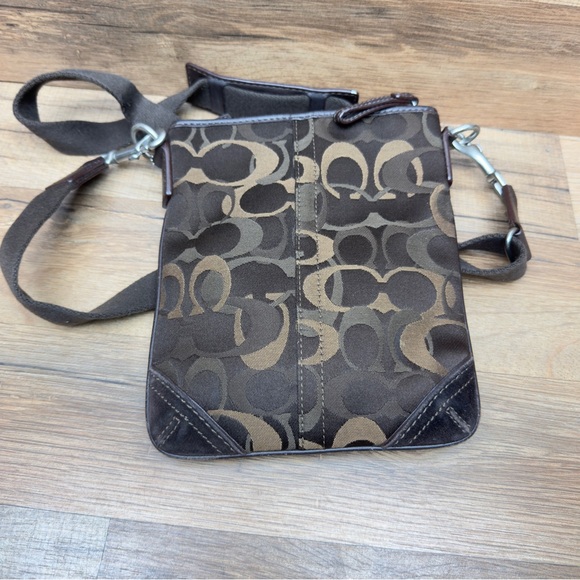 Coach  Signature Swing Crossbody 10148 Dark Chocolate Brown - Picture 4 of 7